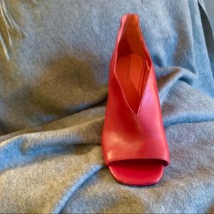 NWOT Via Spiga Peep Toe❤️